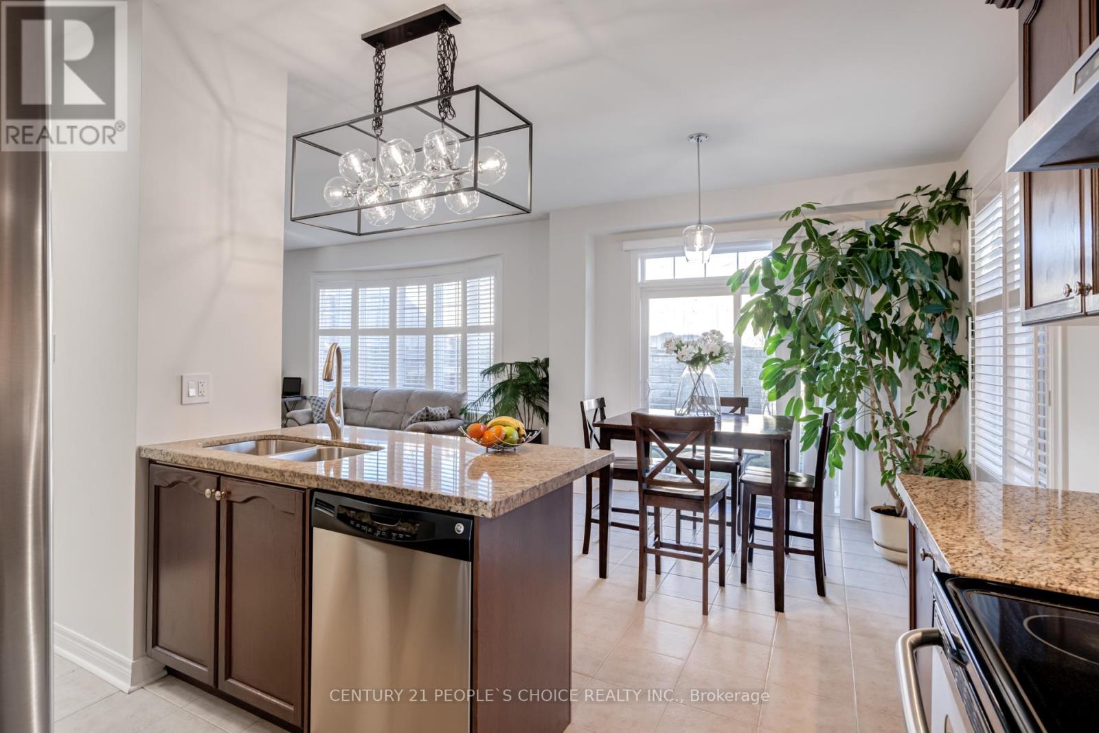 Photo 7 of 25 Fahey Drive, Brampton ON