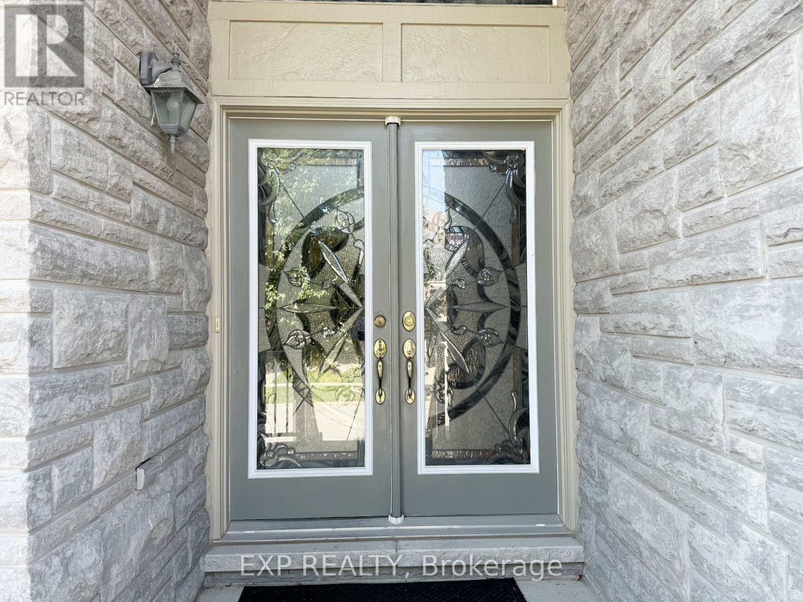 Photo 13 of 98 Fred Mclaren Boulevard, Markham ON