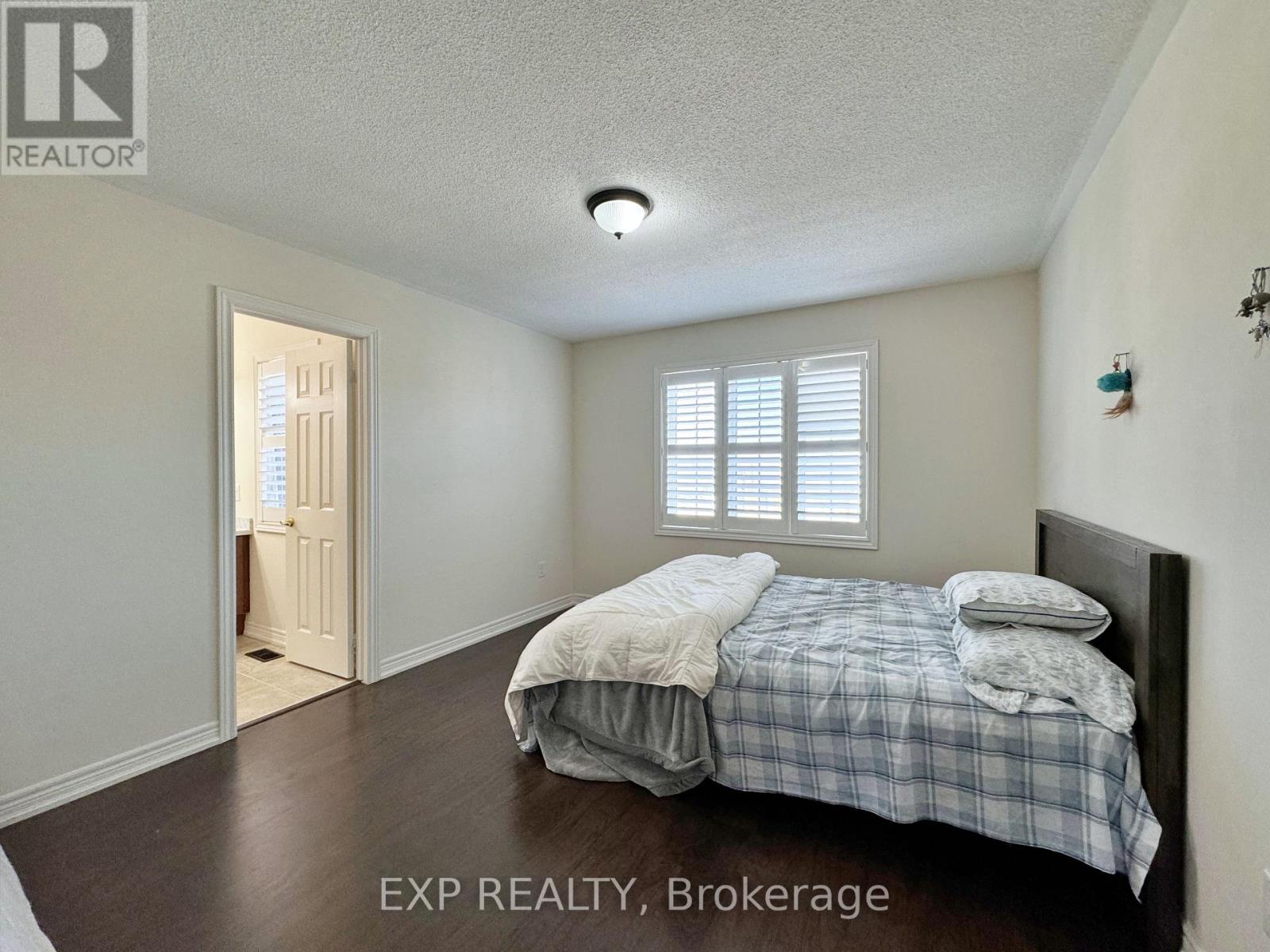 Photo 15 of 98 Fred Mclaren Boulevard, Markham ON