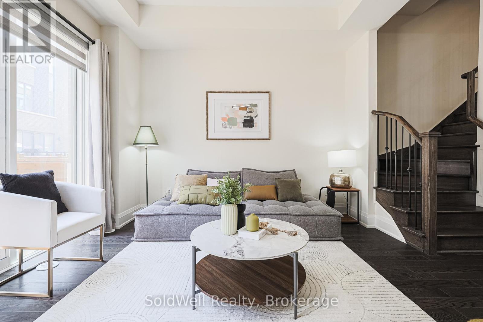 Photo 20 of 243 Smallwood Circle, Vaughan ON