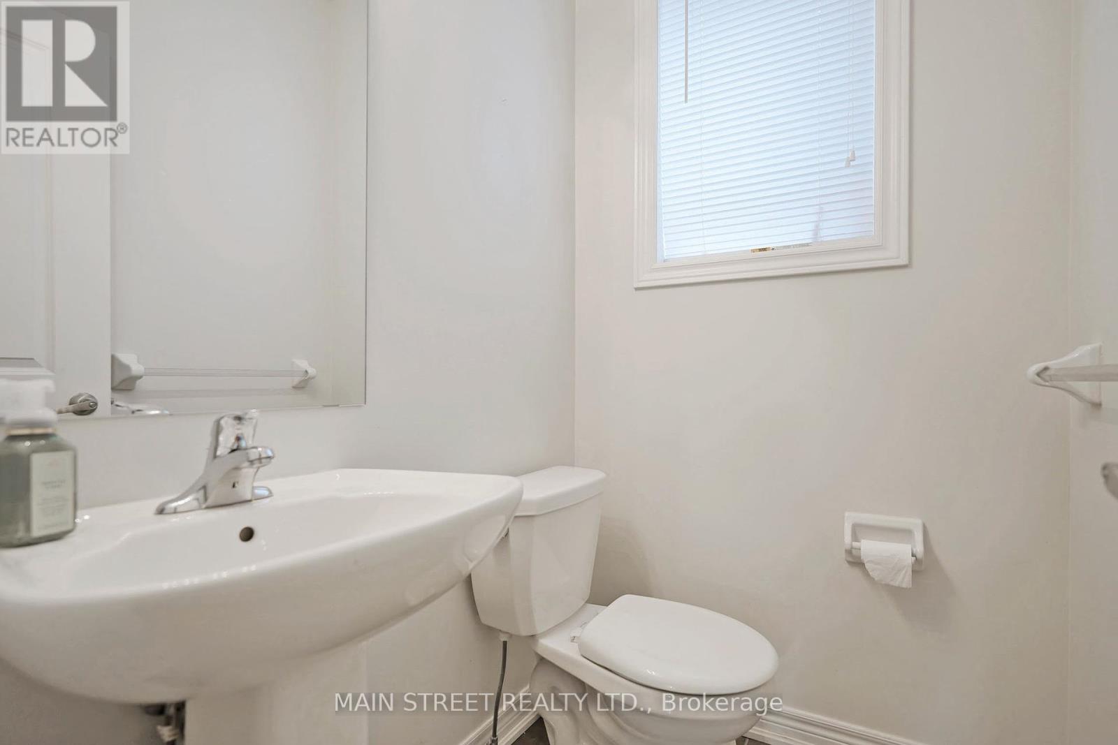 Photo 41 of 1071 Cole Street, Innisfil ON