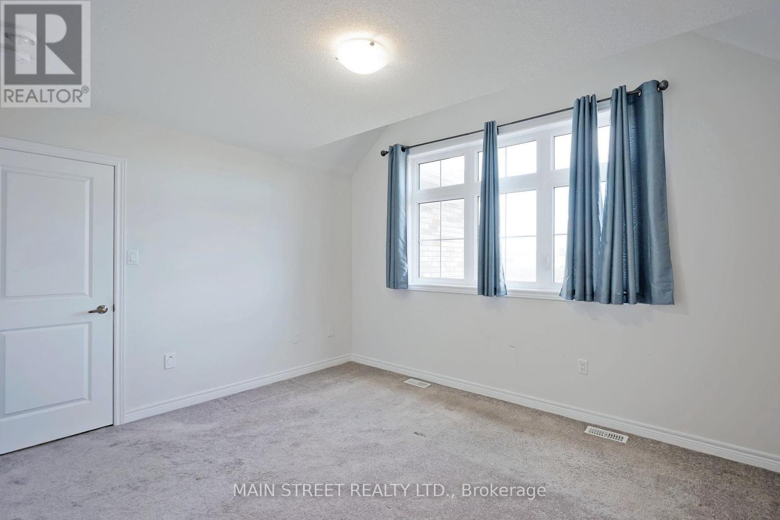 Photo 46 of 1071 Cole Street, Innisfil ON