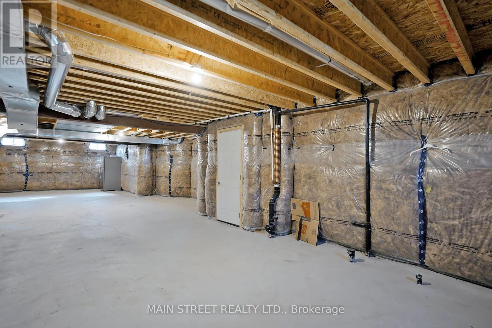 Photo 30 of 1071 Cole Street, Innisfil ON