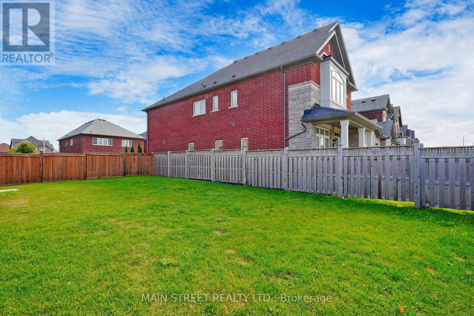 Photo 40 of 1071 Cole Street, Innisfil ON
