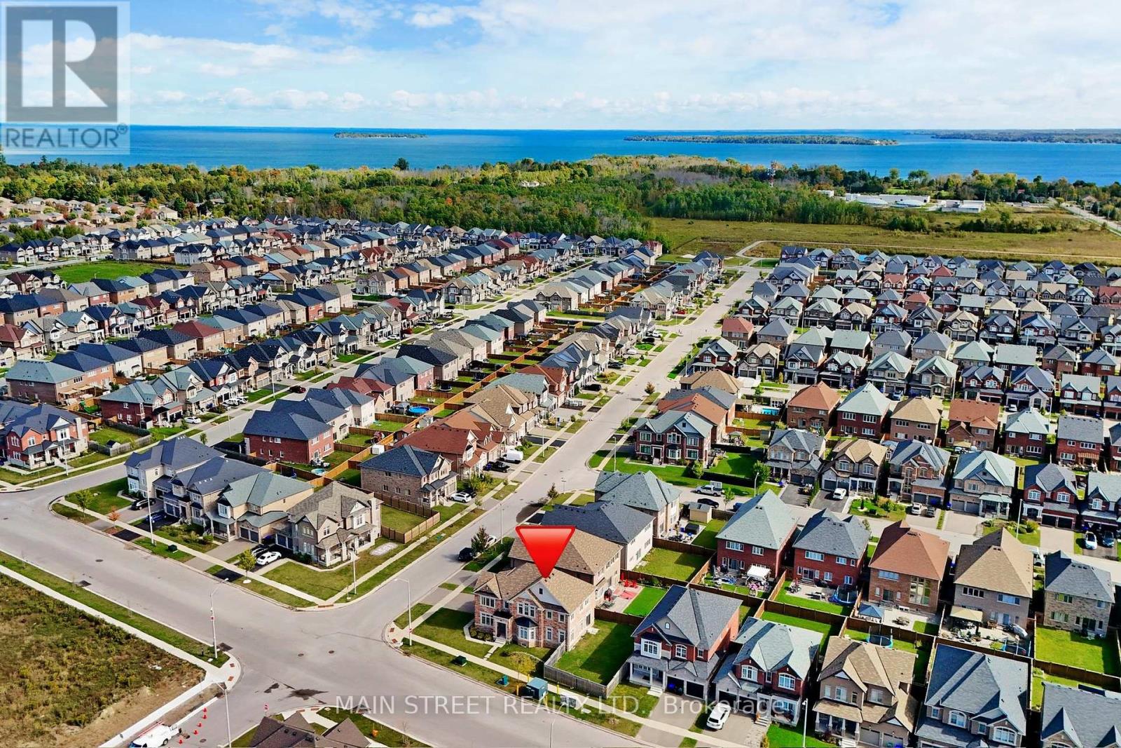 Photo 35 of 1071 Cole Street, Innisfil ON
