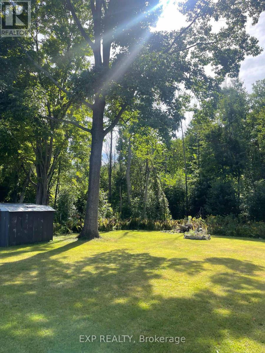 Photo 20 of 28 Pleasant Avenue, East Gwillimbury ON