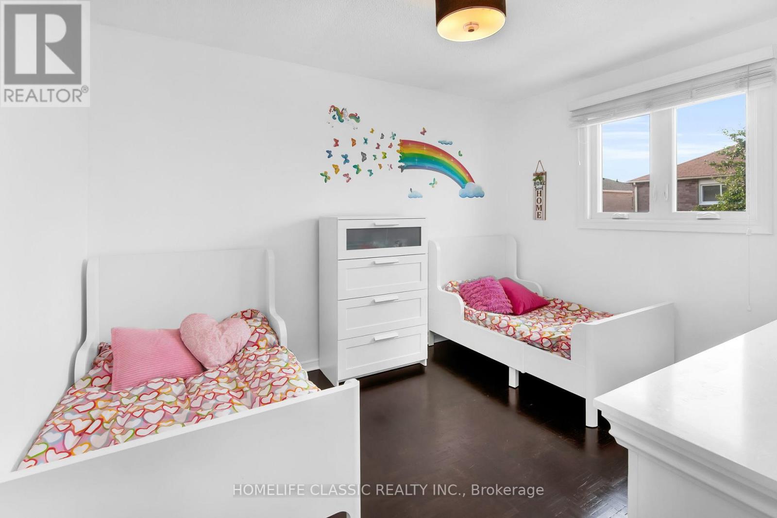 Photo 16 of 72 Gayla Street, Vaughan ON