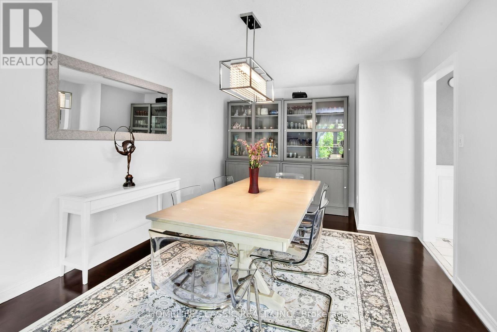 Photo 34 of 72 Gayla Street, Vaughan ON