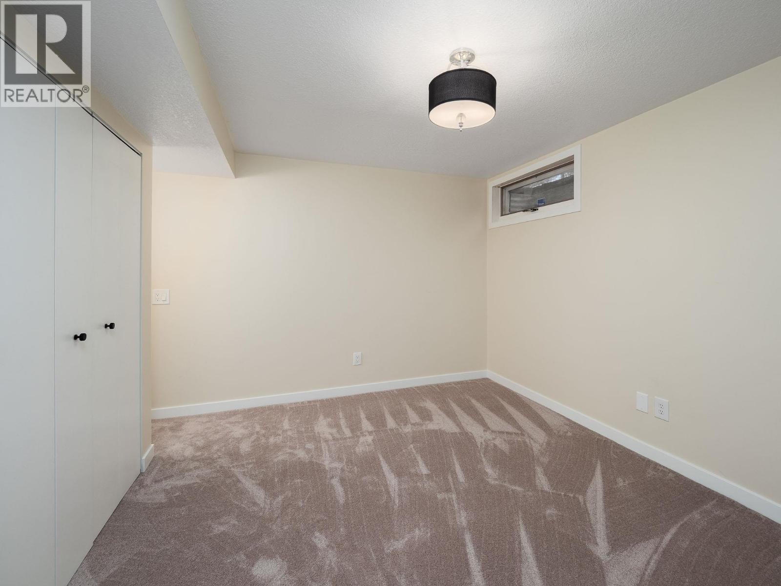 Photo 16 of 5912 Riverdale Crescent, Prince George BC