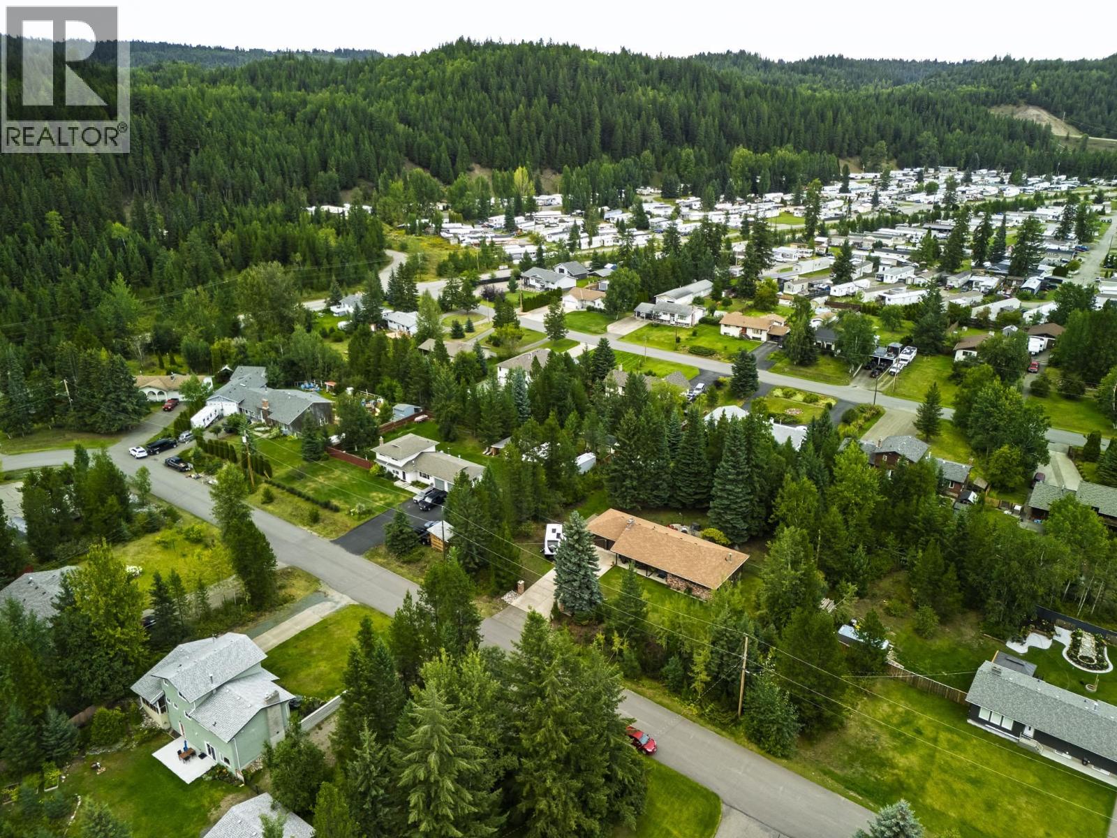 Photo 27 of 5912 Riverdale Crescent, Prince George BC