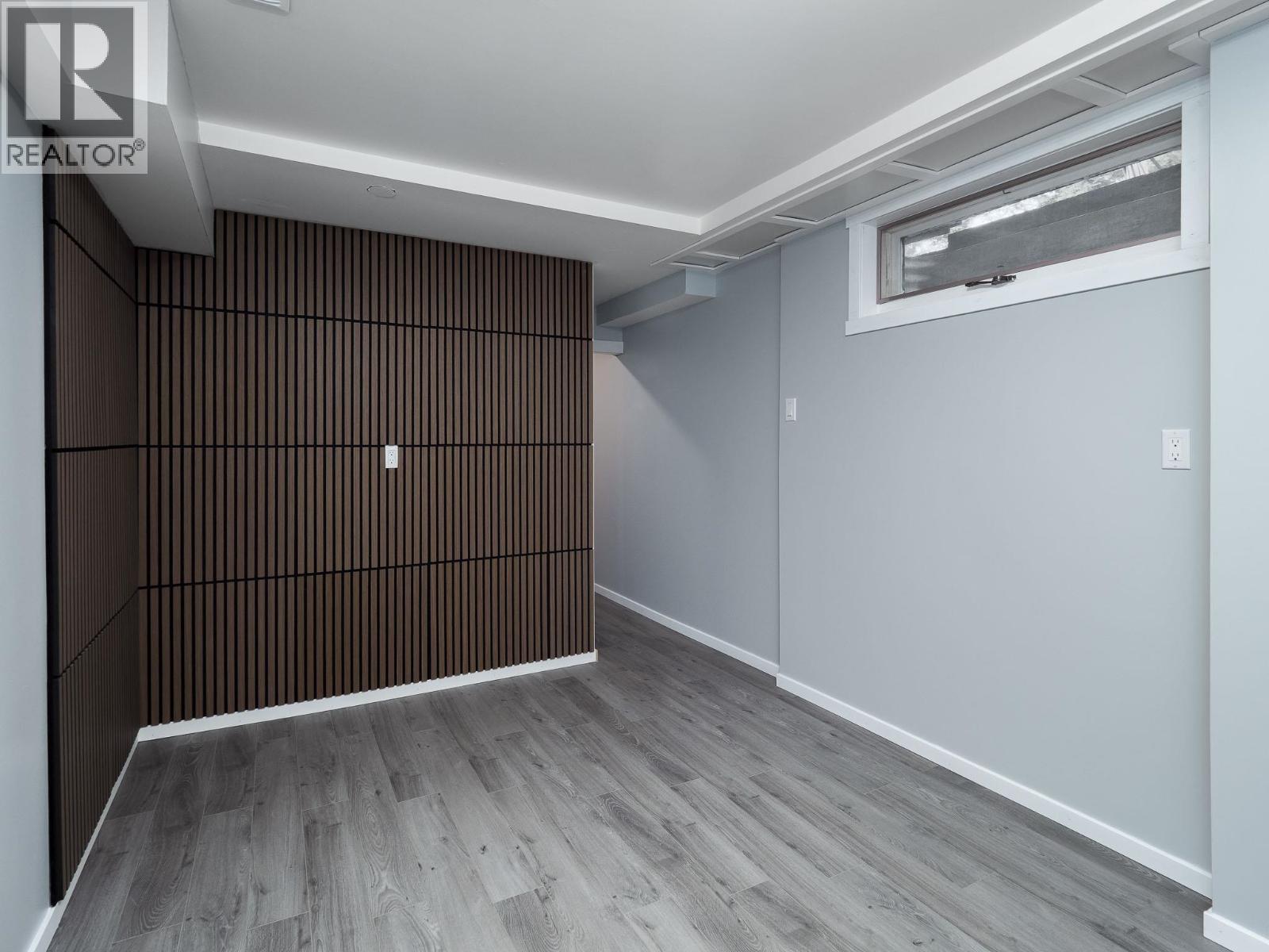 Photo 5 of 5912 Riverdale Crescent, Prince George BC