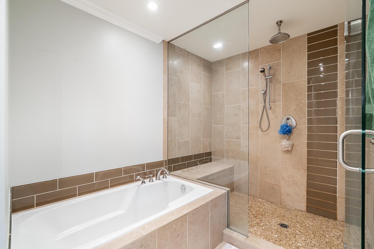 Photo 21 of 5976 Southpark Grove, Surrey BC