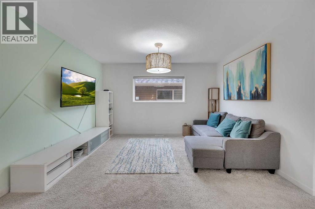 Photo 4 of 14 Ambleside Rise Nw, Calgary AB