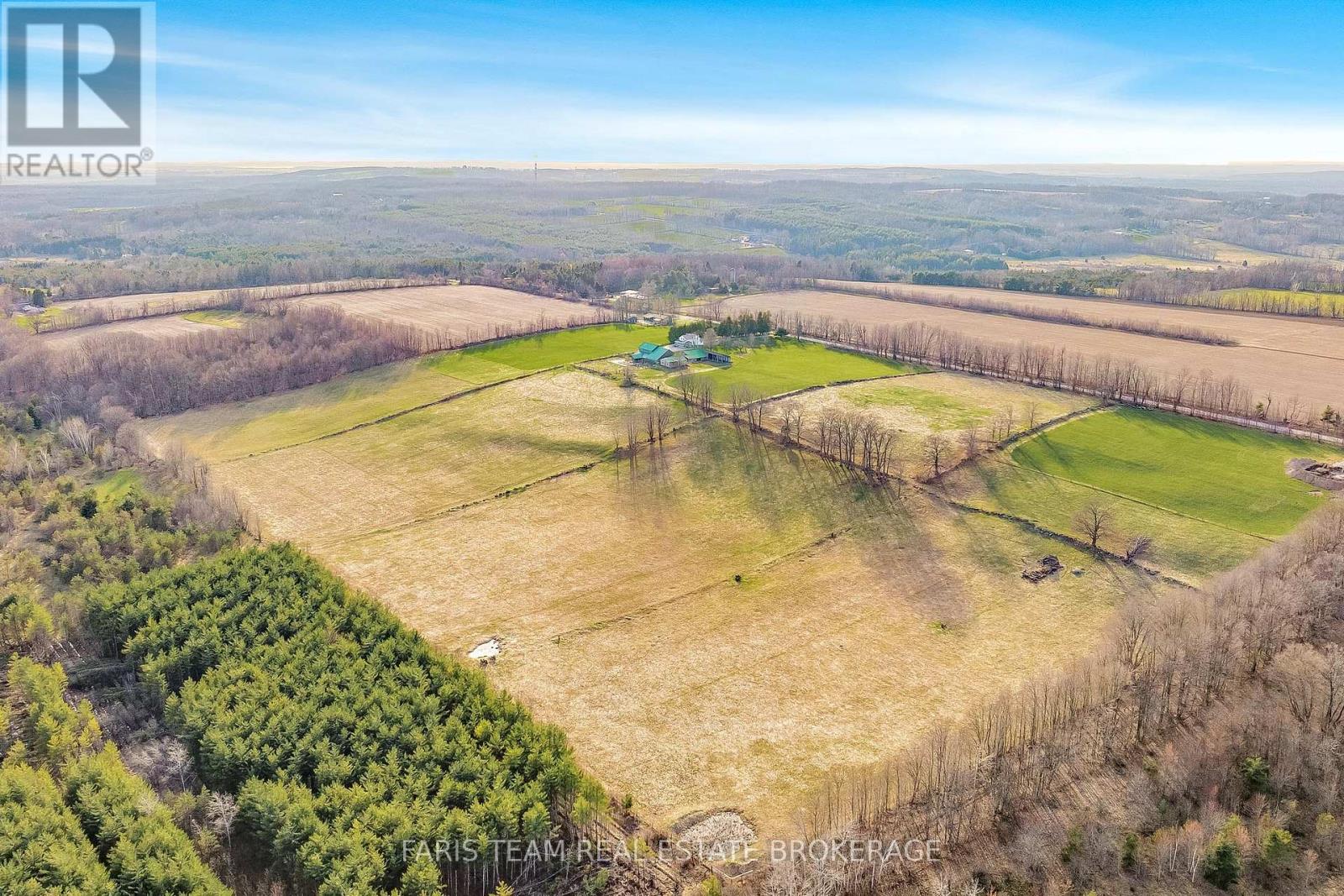 Photo 14 of 83 Hummingbird Hill Road, Oromedonte ON