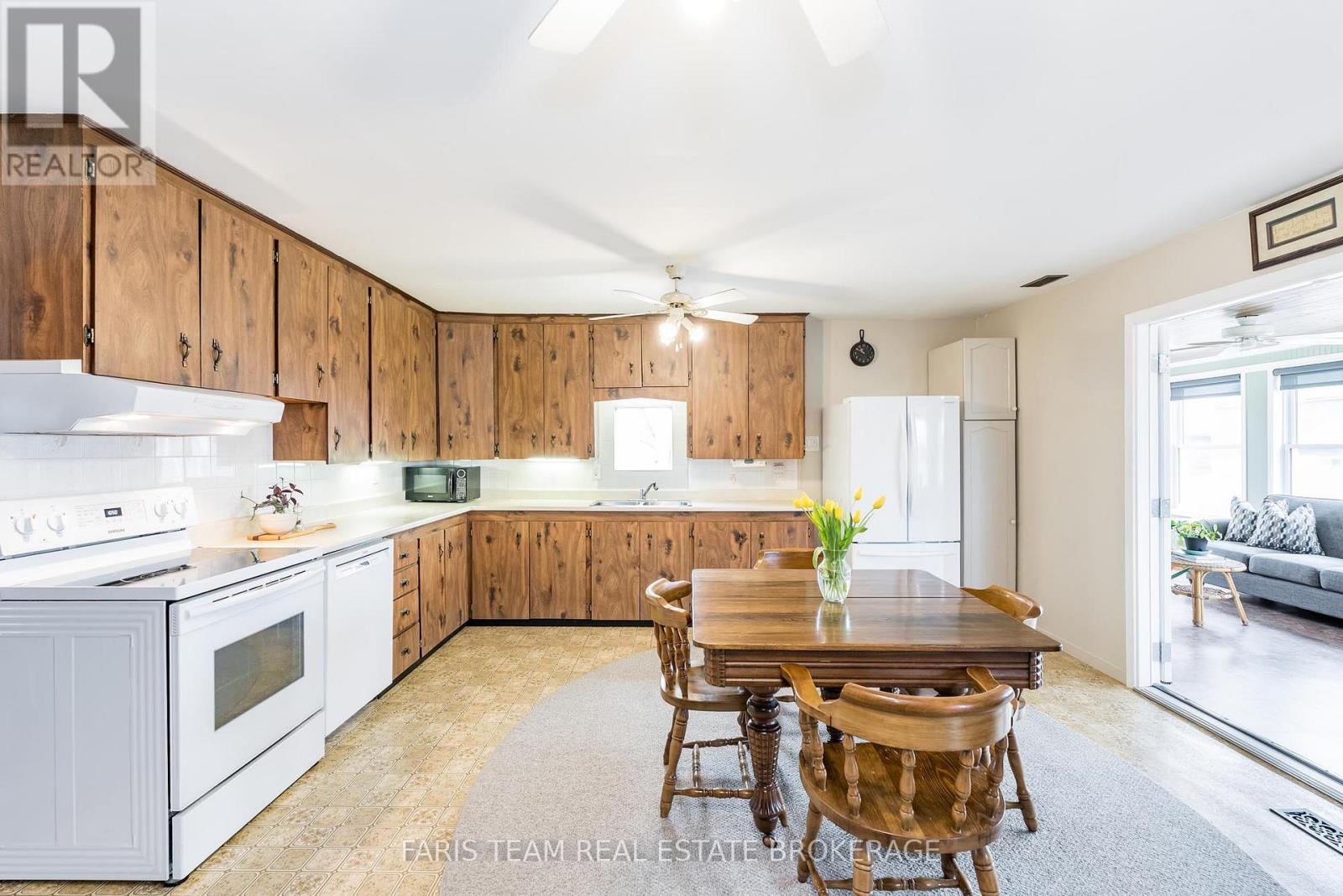 Photo 6 of 83 Hummingbird Hill Road, Oromedonte ON