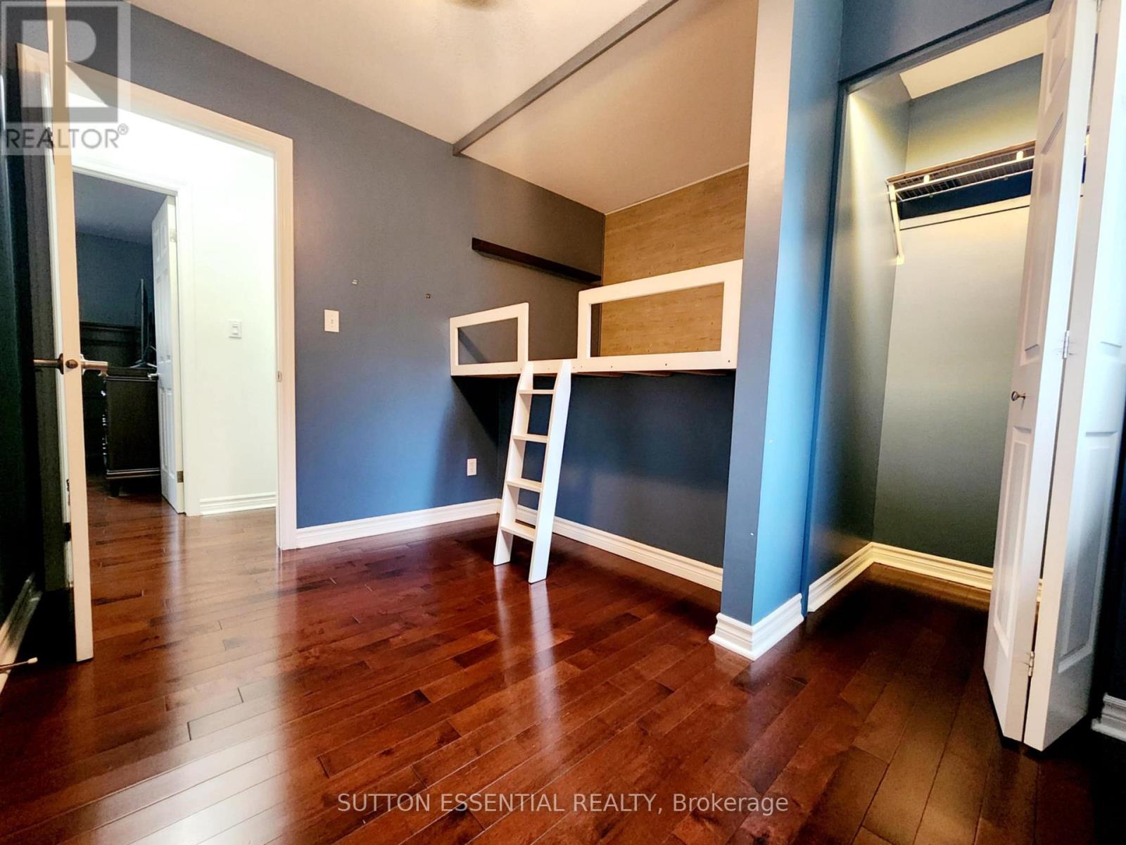Photo 4 of 1266 Brockmount Place, Brockville ON