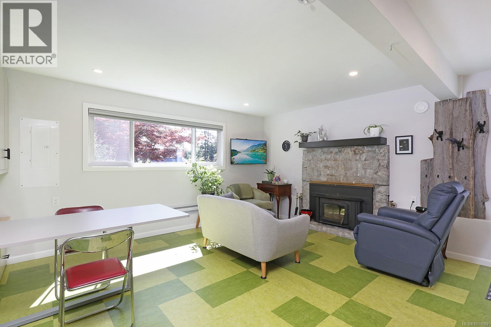 527 Pritchard Rd, Comox