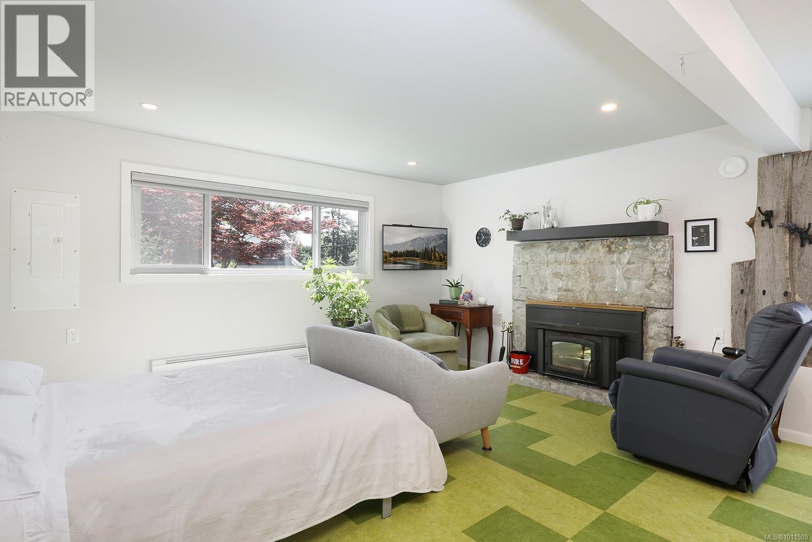 527 Pritchard Rd, Comox