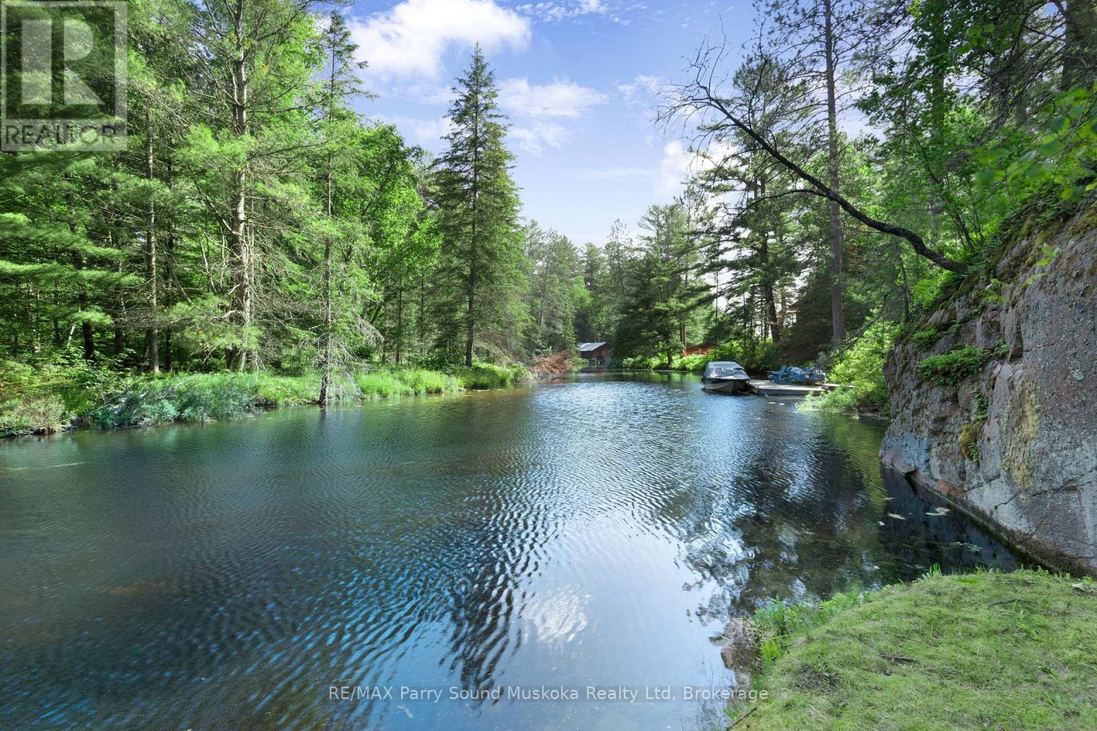 Photo 16 of 71 A Kawigamog Lake Road, Parry Sound Remote Area ON