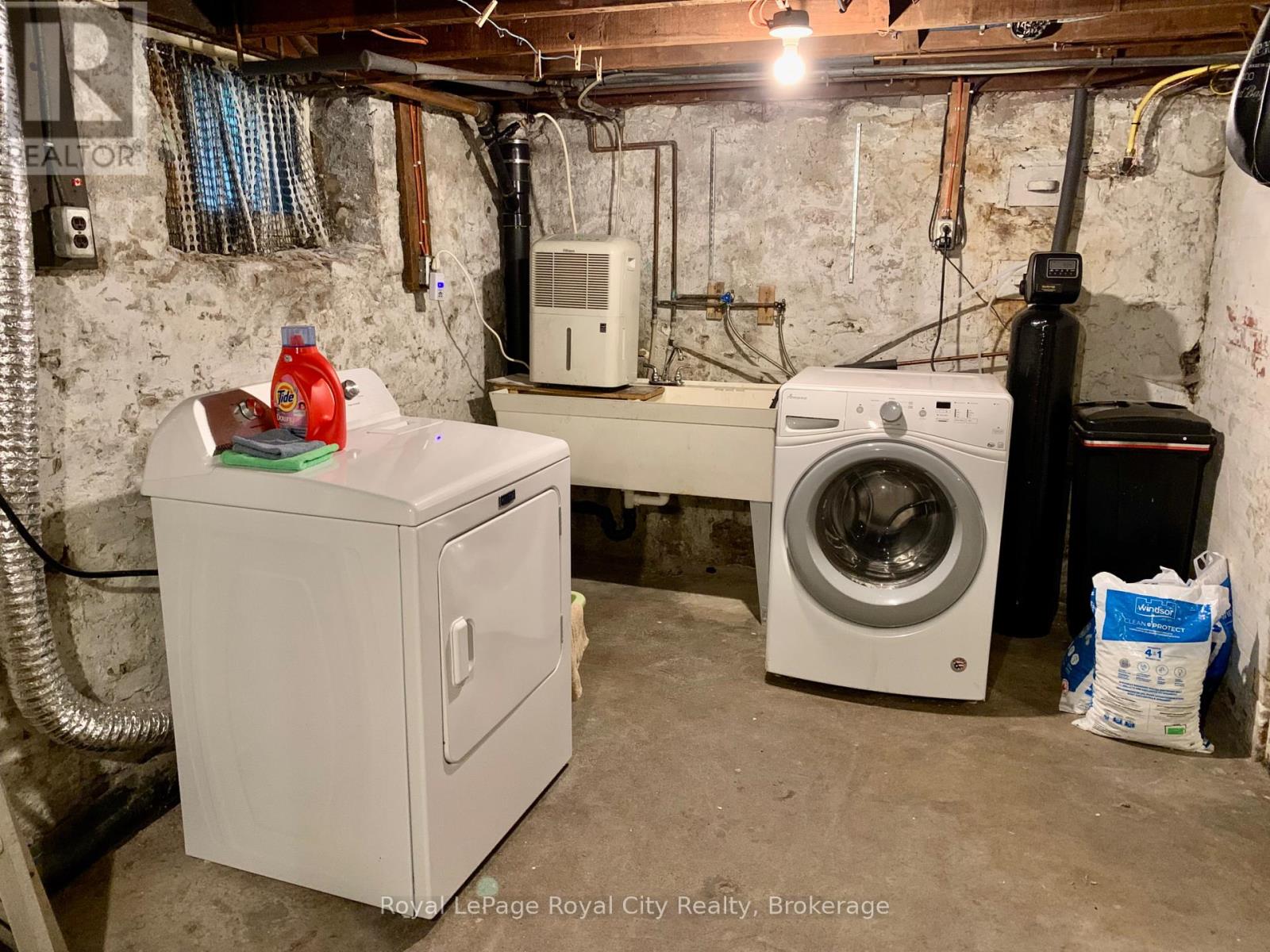 Photo 19 of 68 Robinson Avenue, Guelph ON