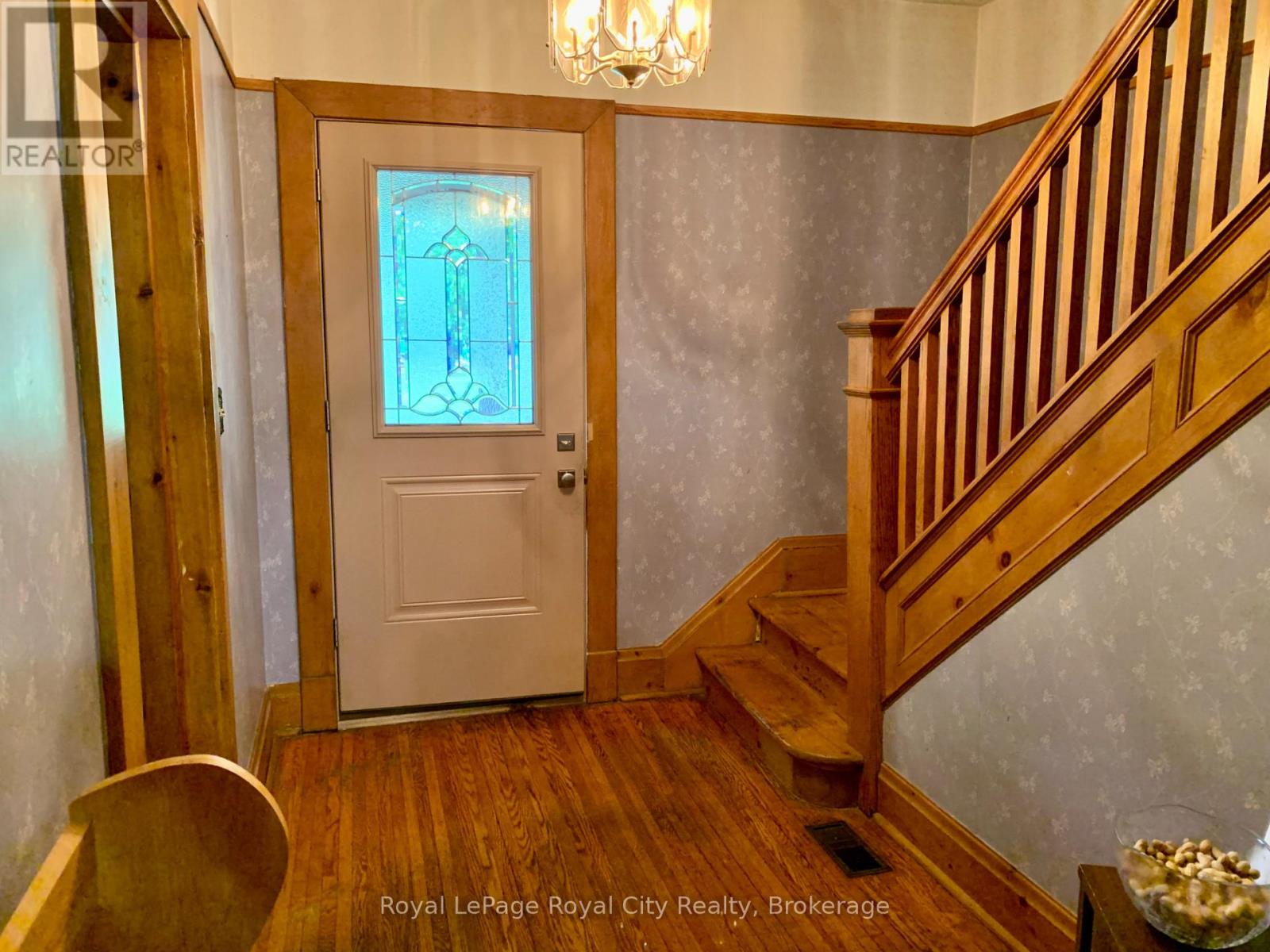 Photo 3 of 68 Robinson Avenue, Guelph ON