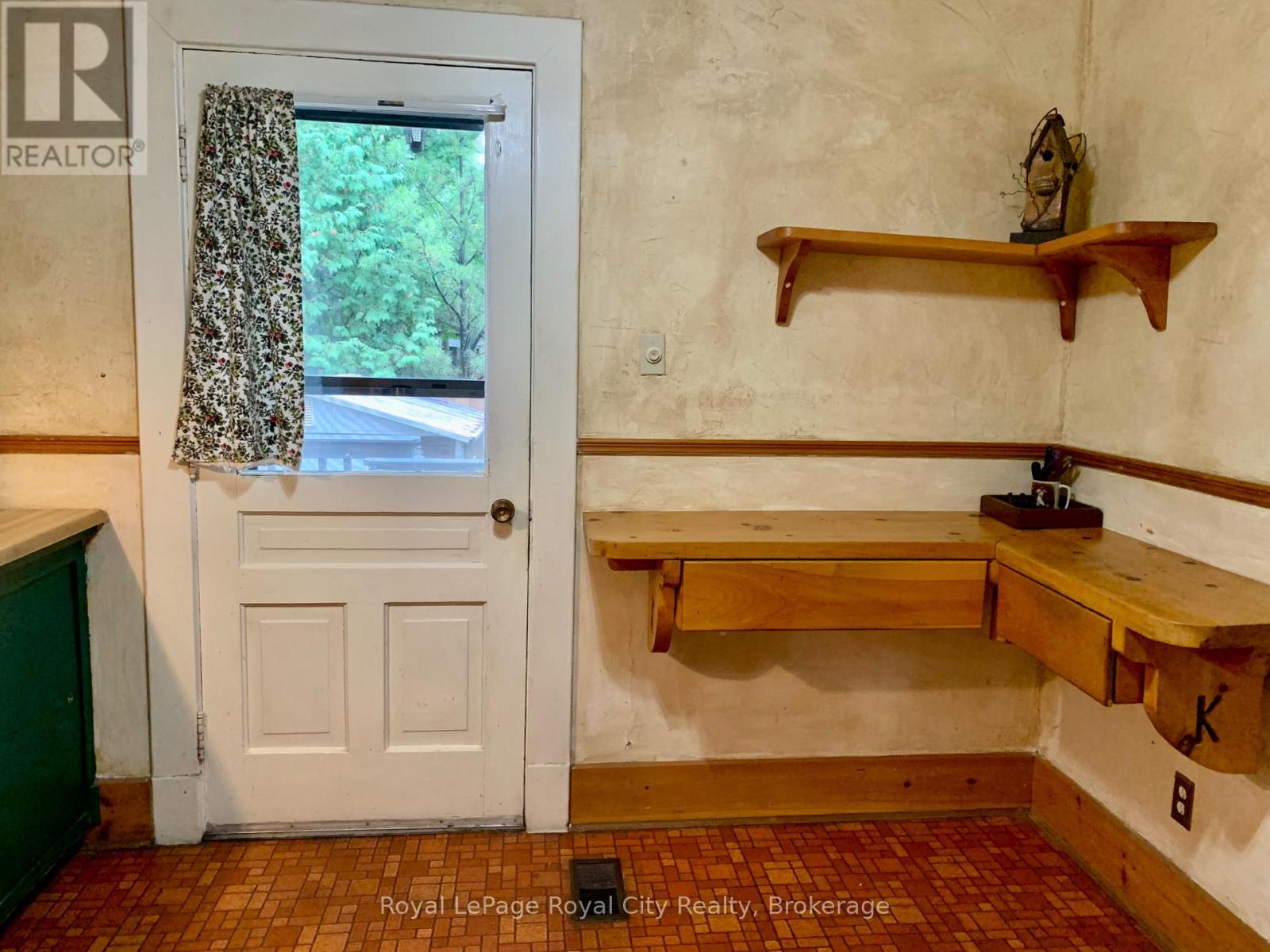 Photo 5 of 68 Robinson Avenue, Guelph ON