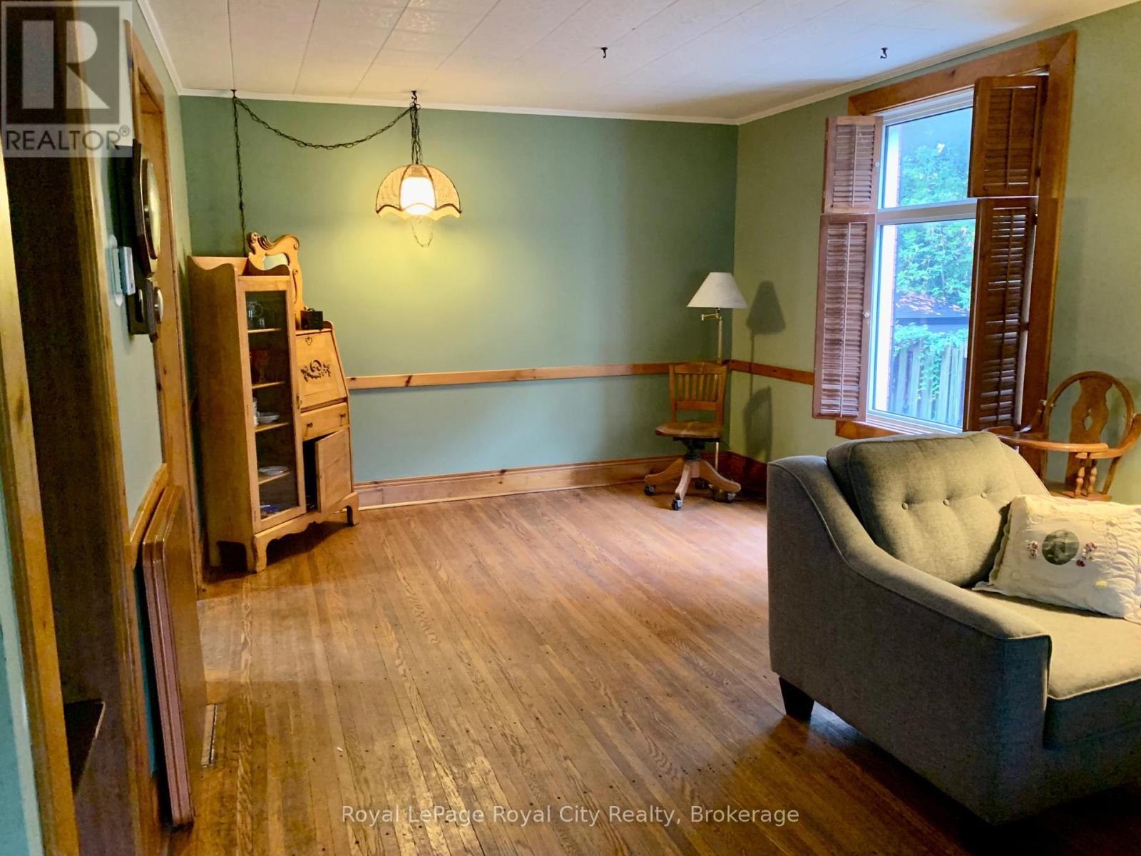 Photo 7 of 68 Robinson Avenue, Guelph ON