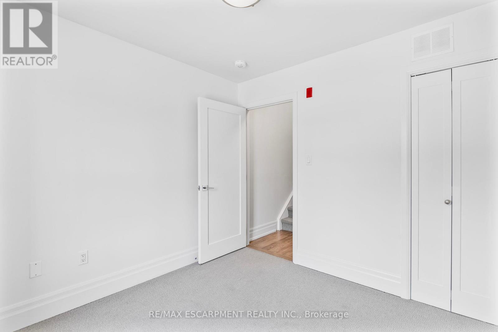 Photo 30 of 206 760 Lakeshore Road E, Mississauga ON