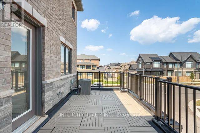 Photo 9 of 4 Bowbeer Road, Oakville ON