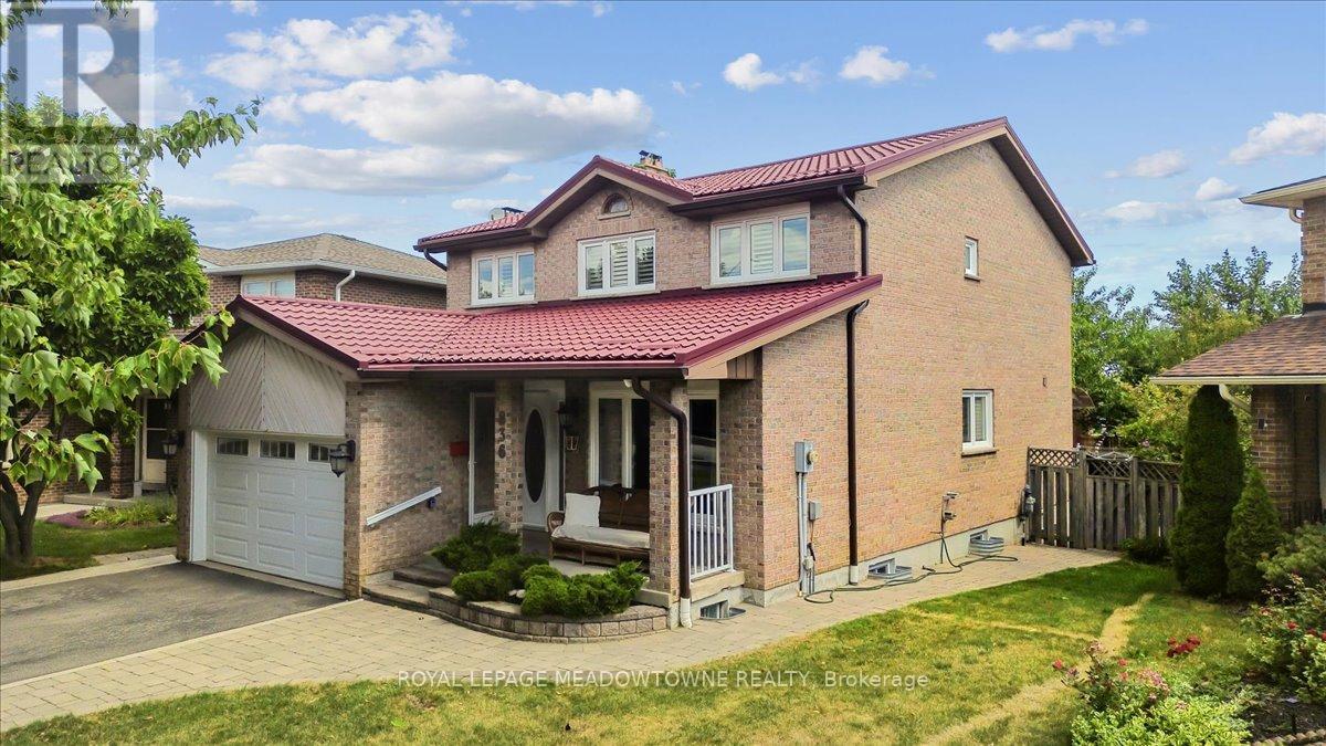 Photo 1 of 836 Greycedar Crescent, Mississauga ON