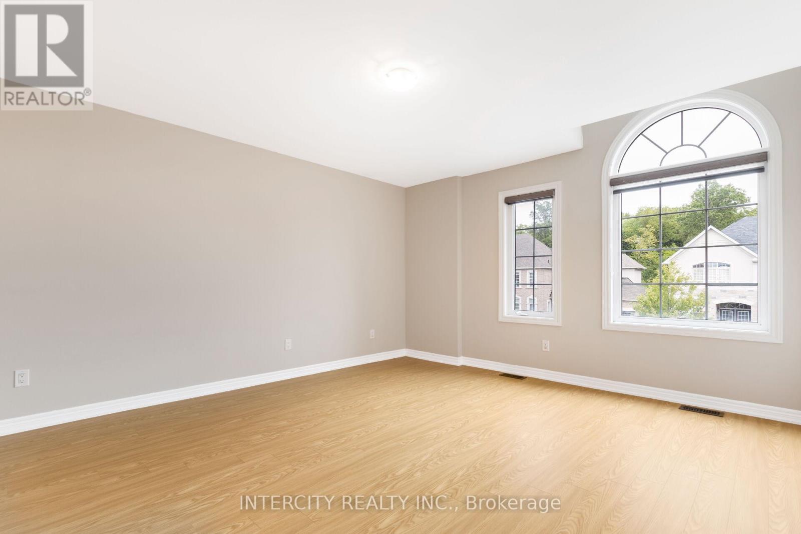 Photo 33 of 20 Russell Creek Drive, Brampton ON