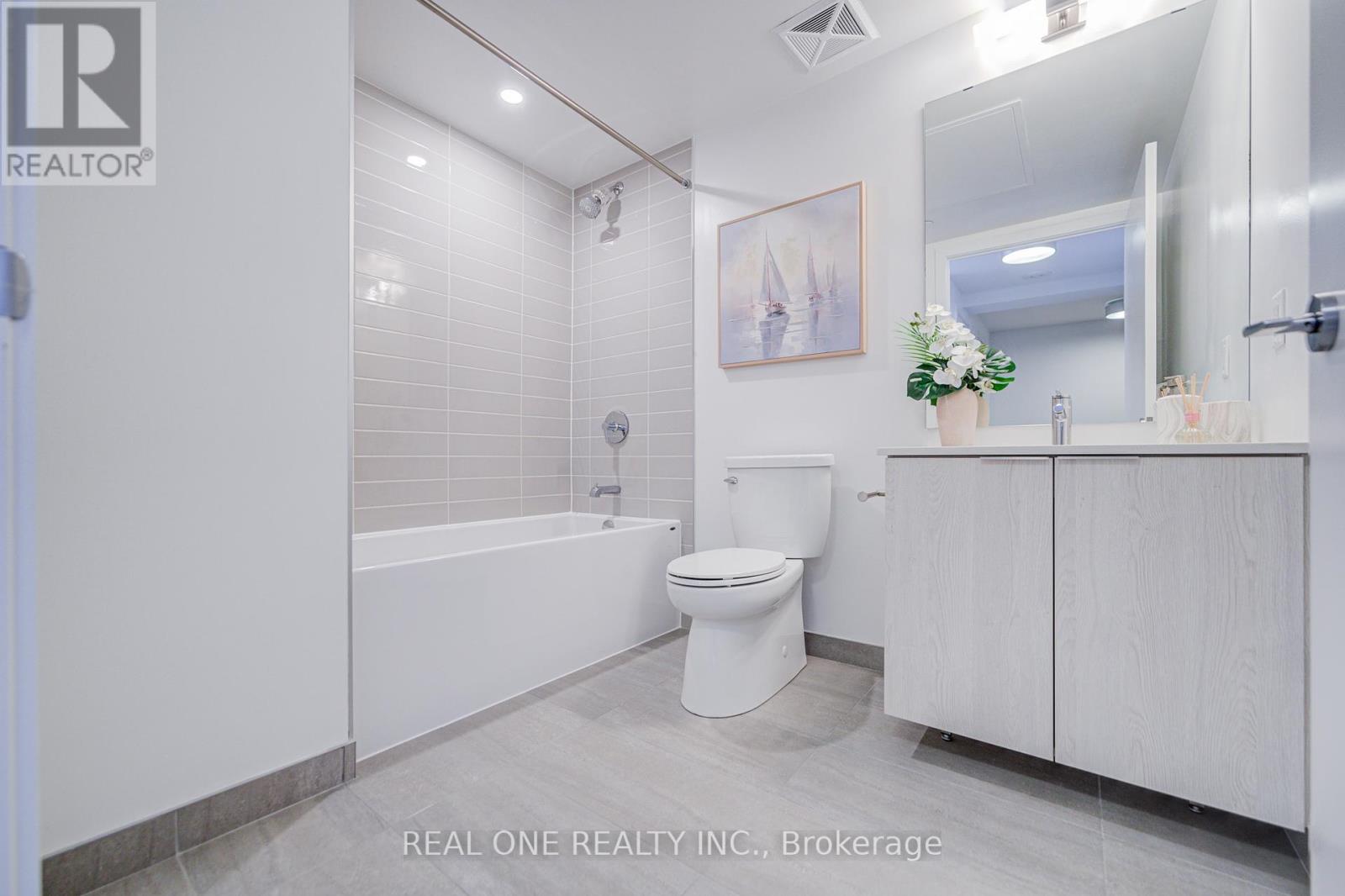 Photo 11 of 2803 357 King Street W, Toronto ON