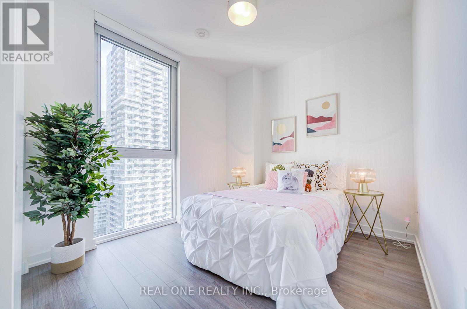Photo 20 of 2803 357 King Street W, Toronto ON