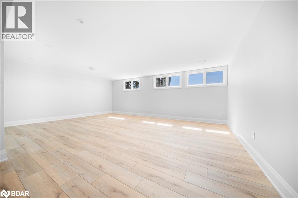 Photo 9 of 3331 St George Boulevard, Severn ON