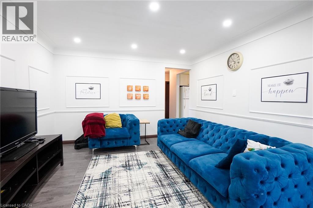 Photo 5 of 29 Cameo Avenue, Hamilton ON