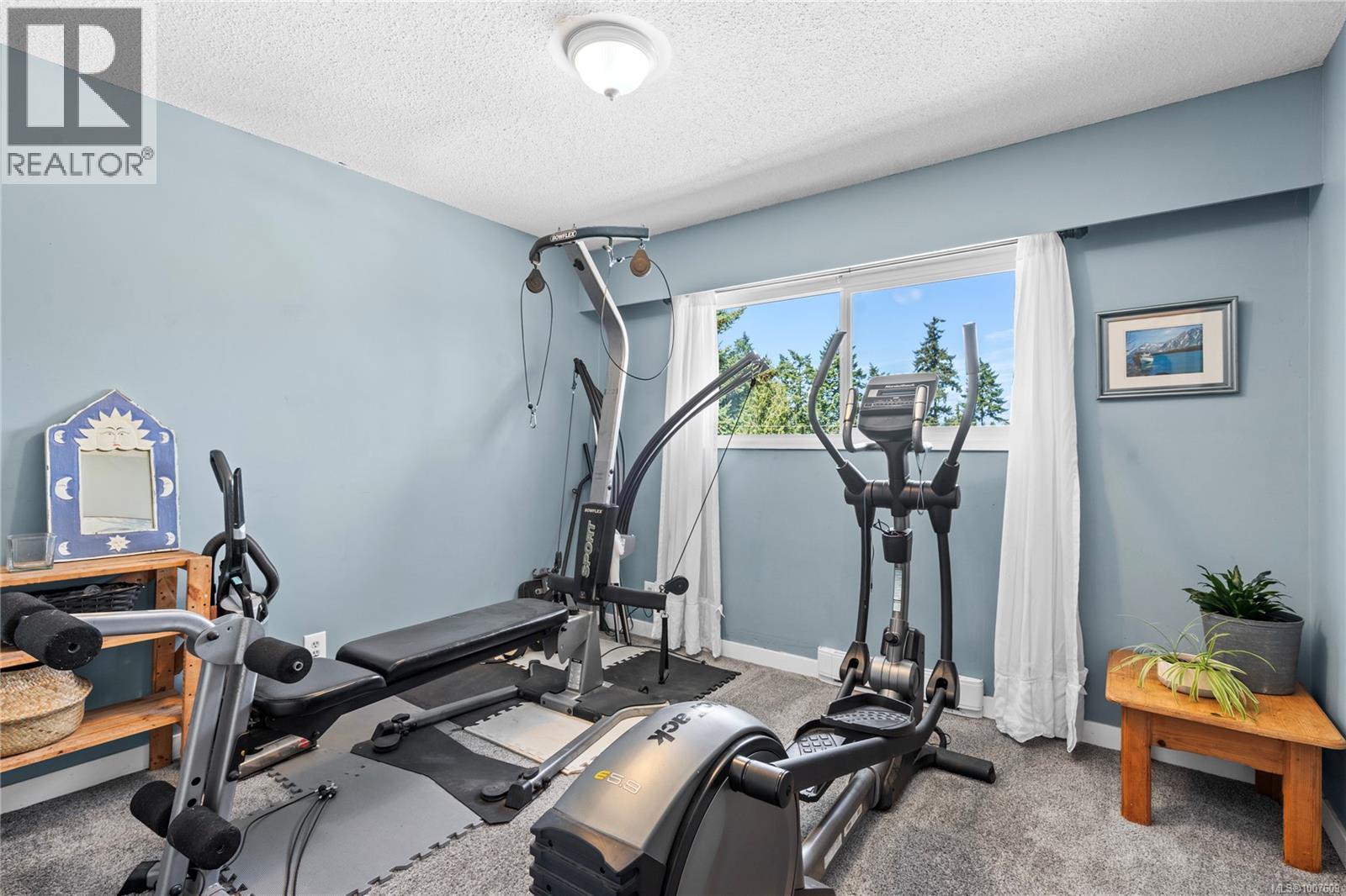Photo 17 of 1526 Sunrise Dr, Parksville BC