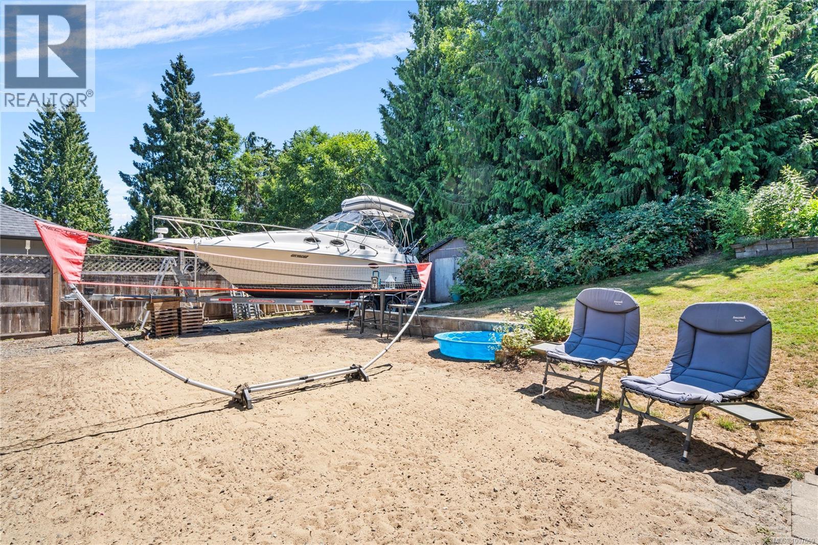 Photo 4 of 1526 Sunrise Dr, Parksville BC