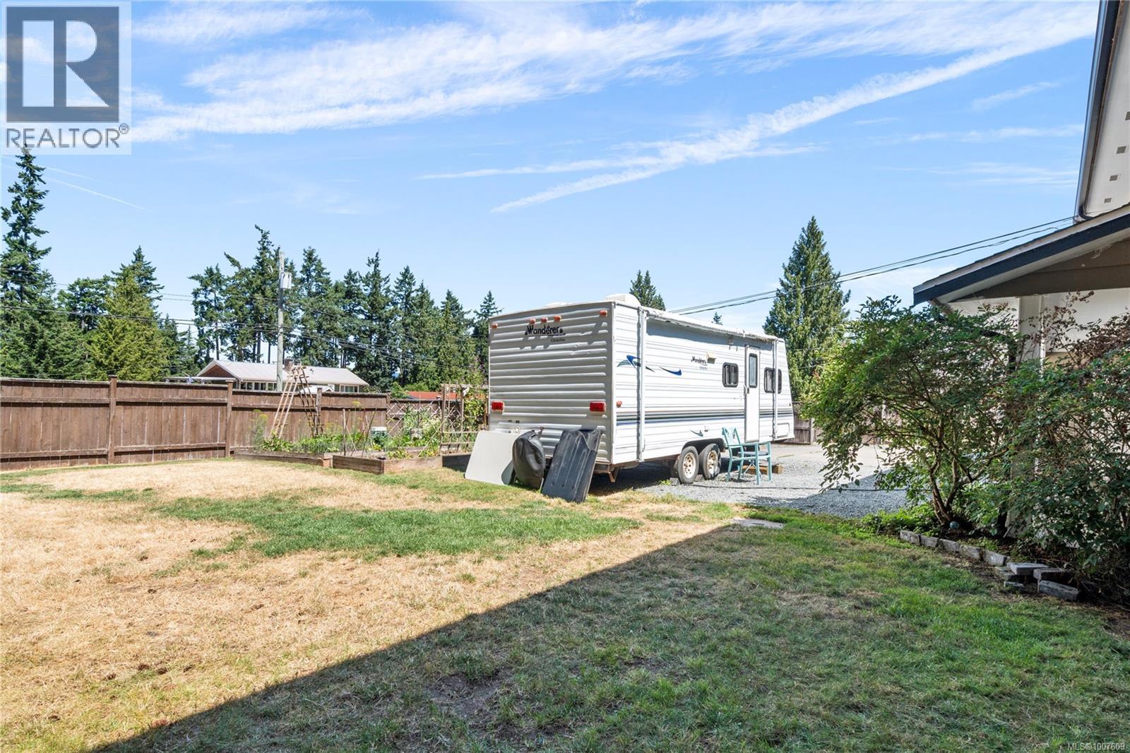 Photo 41 of 1526 Sunrise Dr, Parksville BC