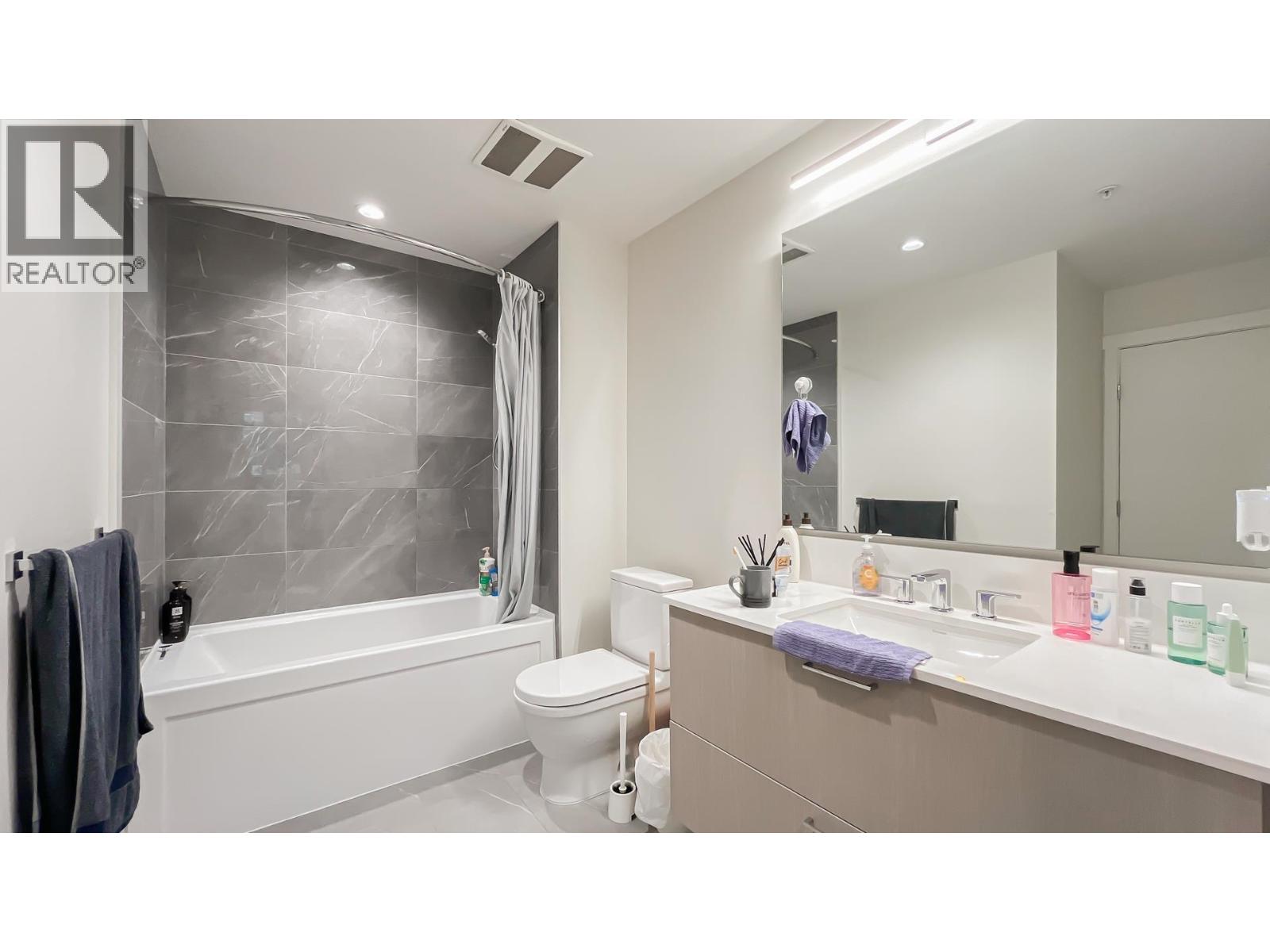Photo 2 of 104 707 Como Lake Avenue, Coquitlam BC