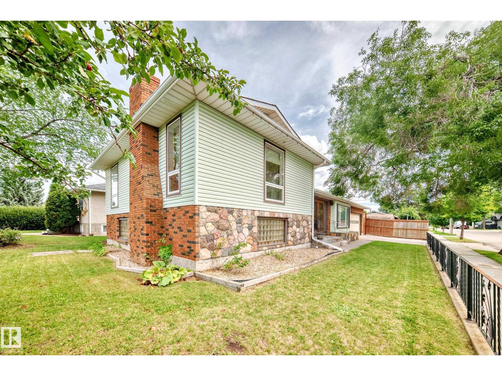 Photo 27 of 13316 129 Av S Nw, Edmonton AB