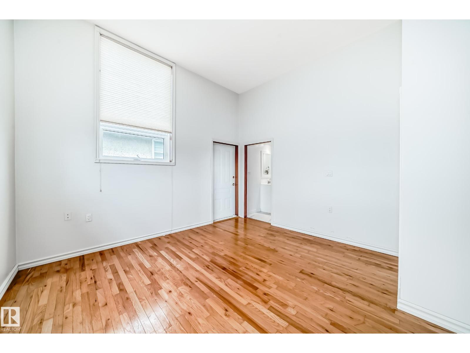 Photo 14 of 13316 129 Av S Nw, Edmonton AB