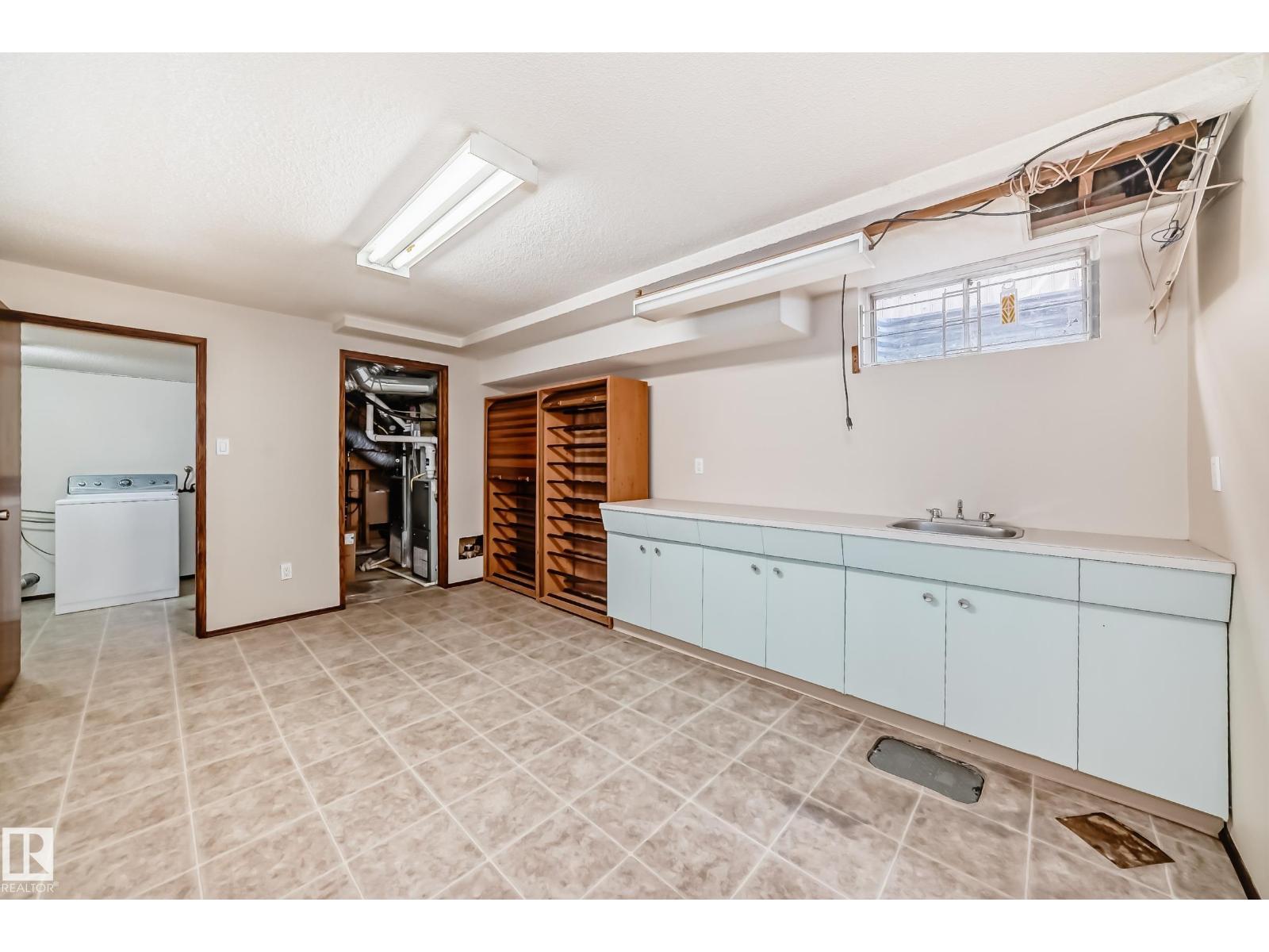 Photo 39 of 13316 129 Av S Nw, Edmonton AB