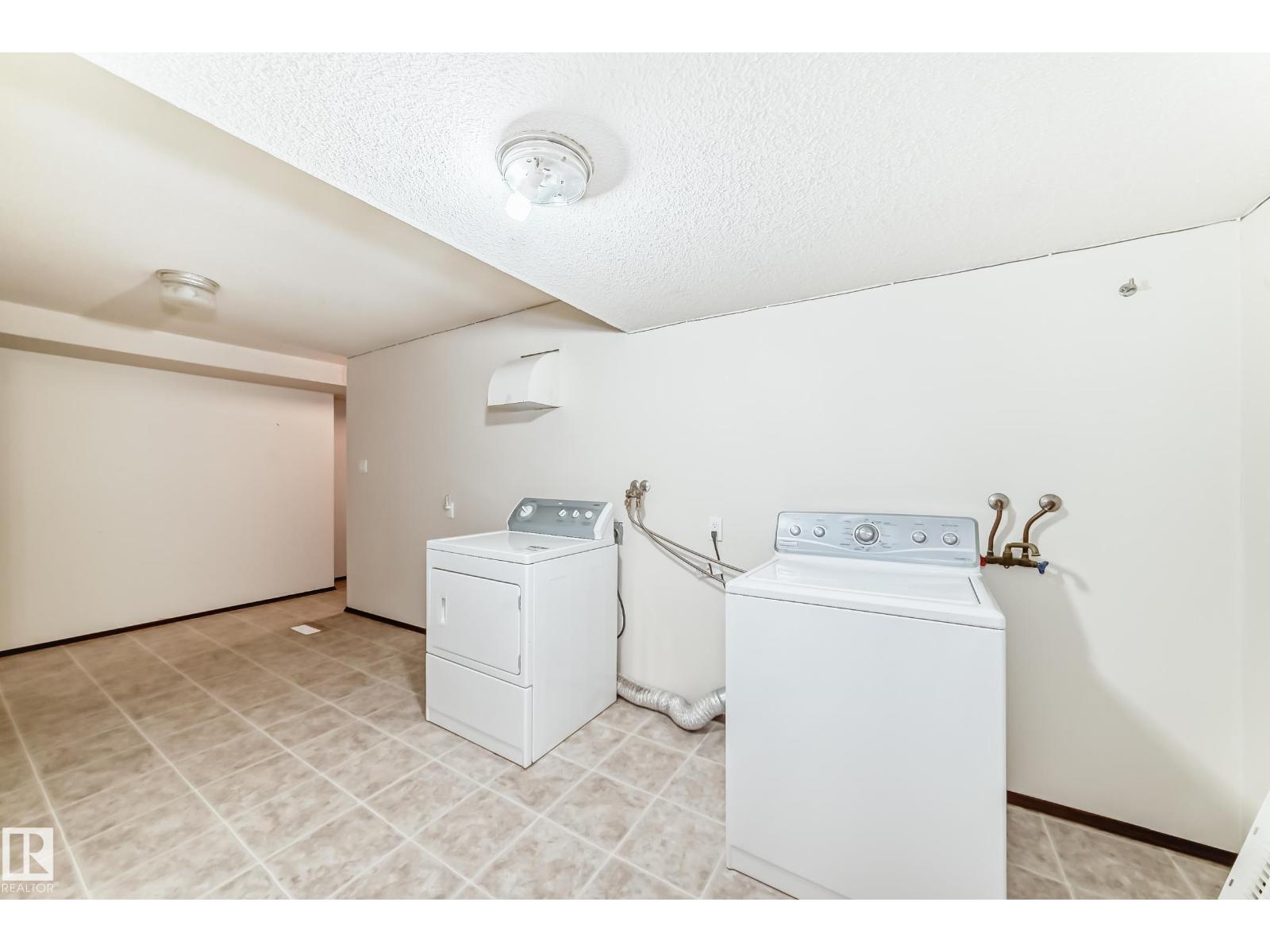 Photo 55 of 13316 129 Av S Nw, Edmonton AB