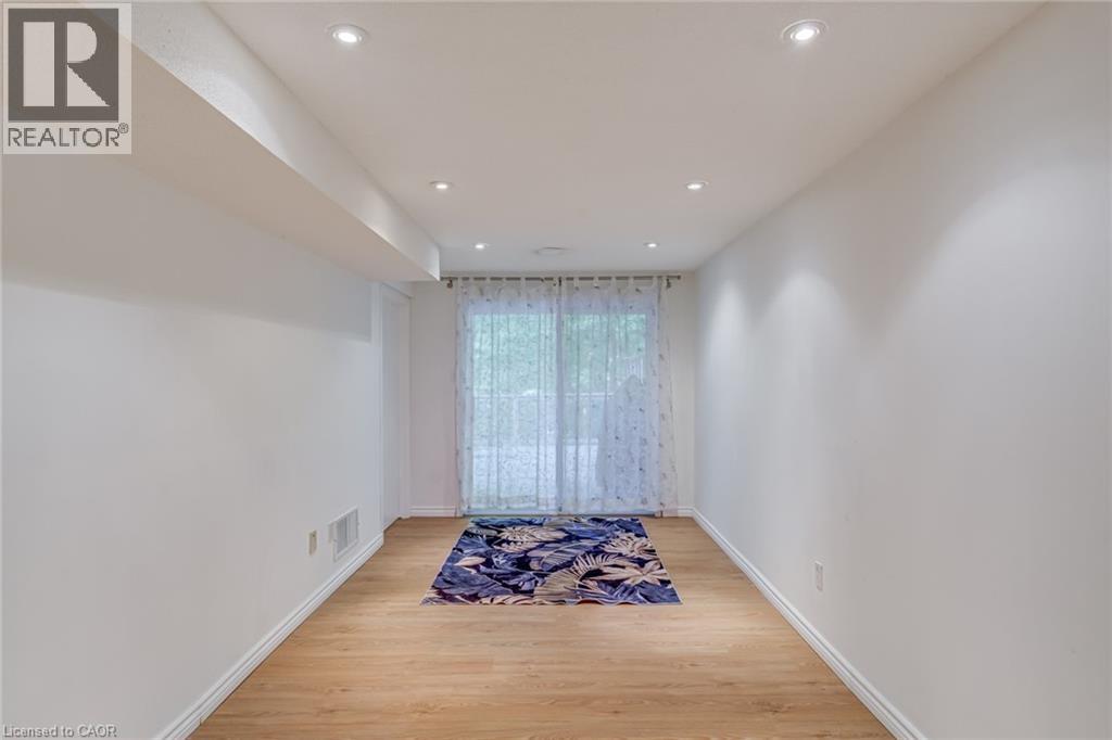 Photo 36 of 1560 Kerns Road Unit 5, Burlington ON