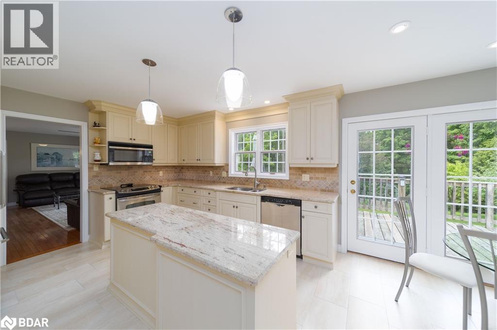 Photo 33 of 1836 Quantz Crescent, Innisfil ON