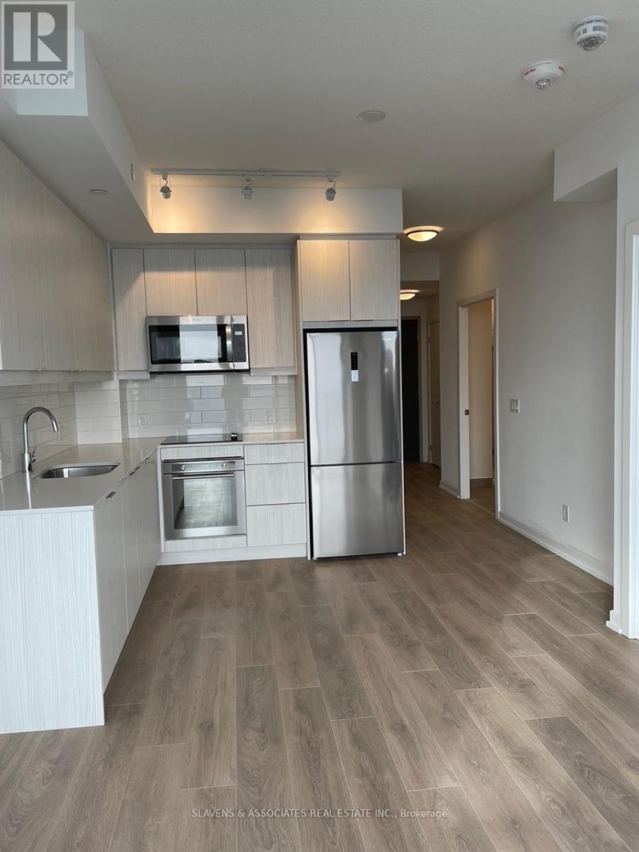 Photo 8 of 1909 32 Forest Manor Road, Toronto ON
