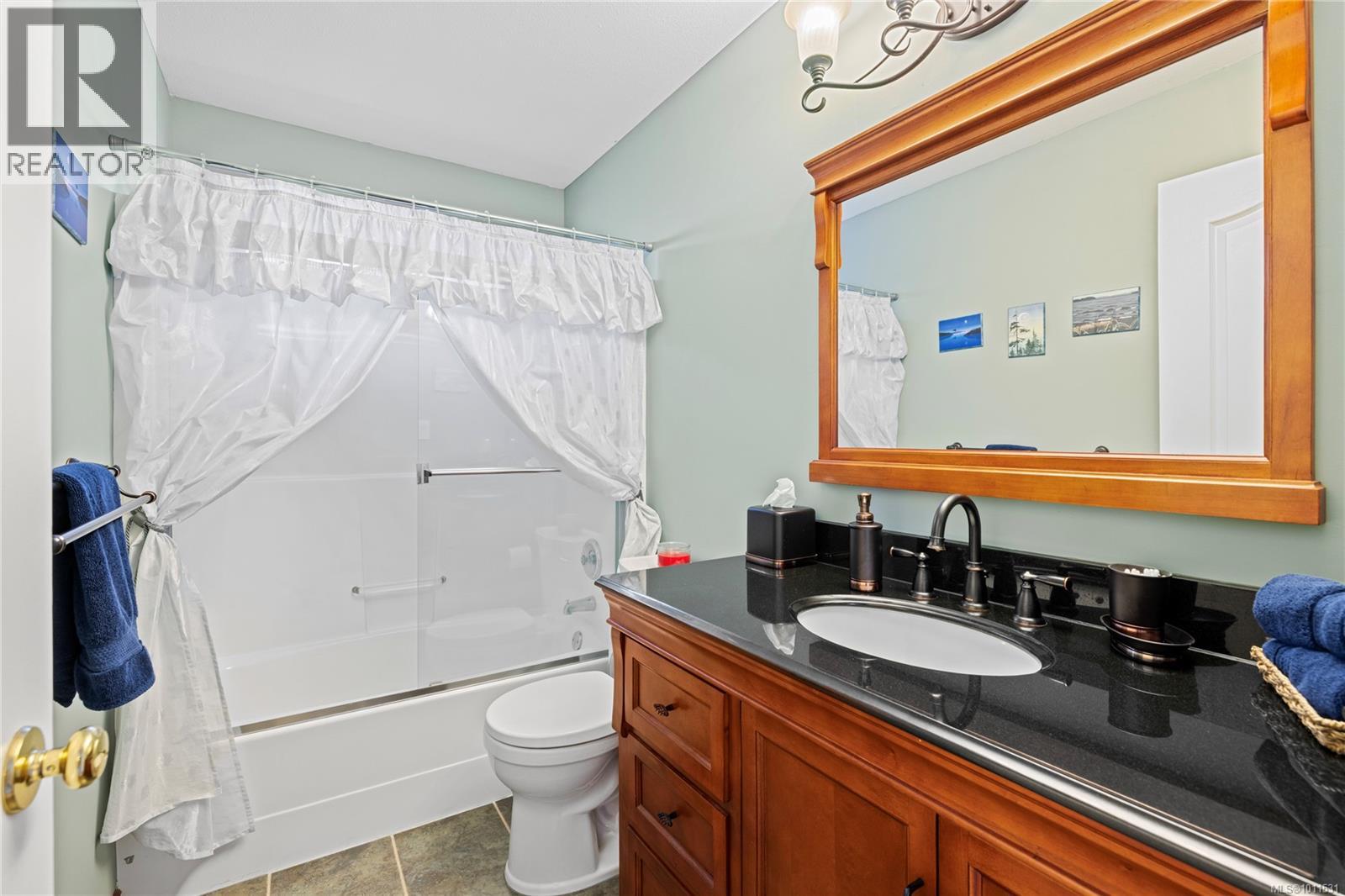 Photo 41 of 6642 Nathan Rd, Nanaimo BC
