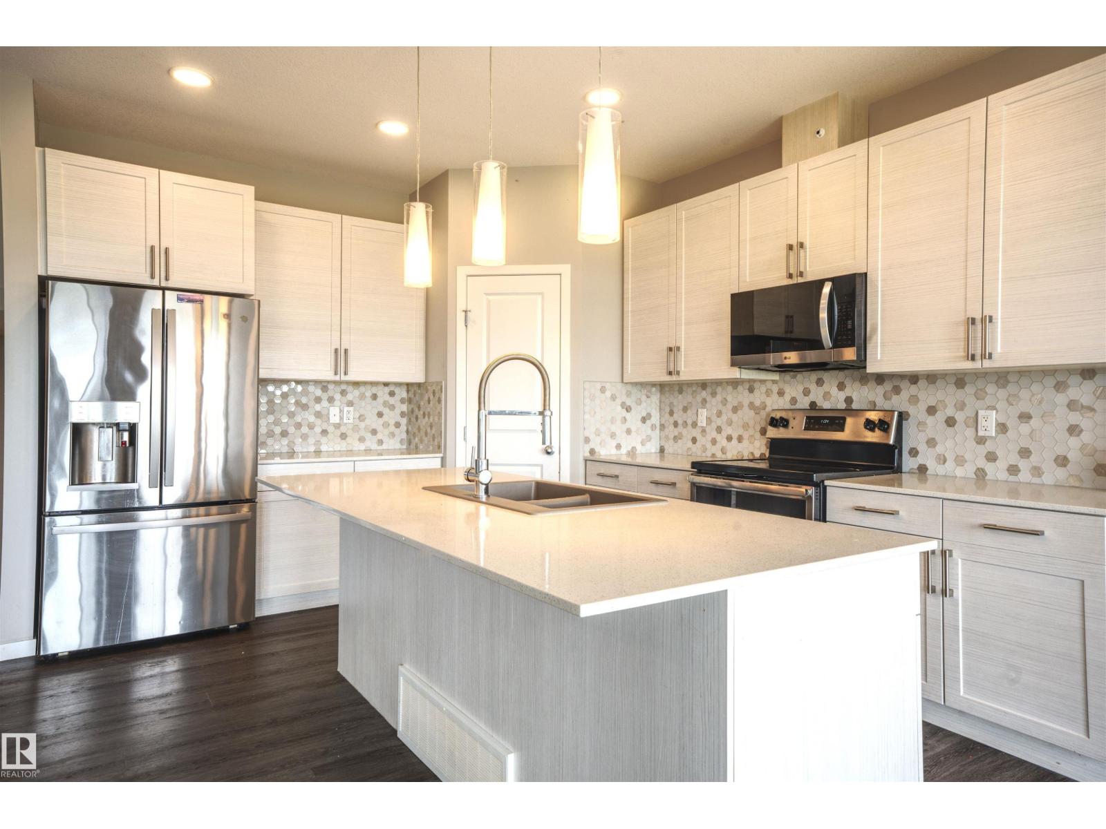 Photo 16 of 3327 Parker Lo Sw, Edmonton AB
