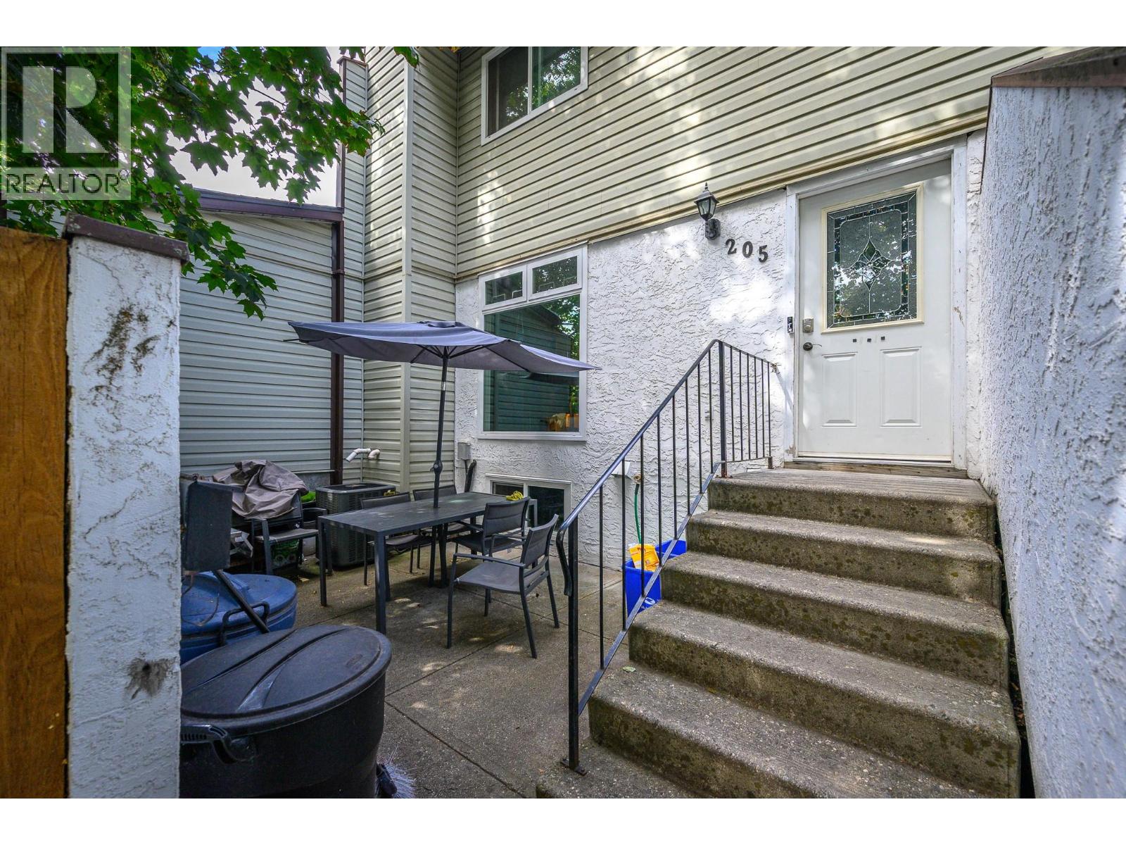 #205-2100 43 Avenue, Vernon