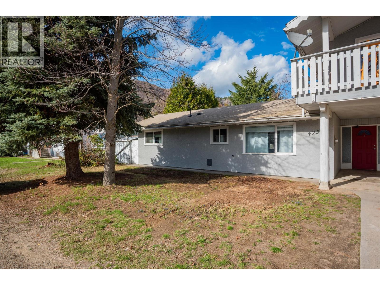 Photo 21 of 425 8th Avenue, Montrose BC